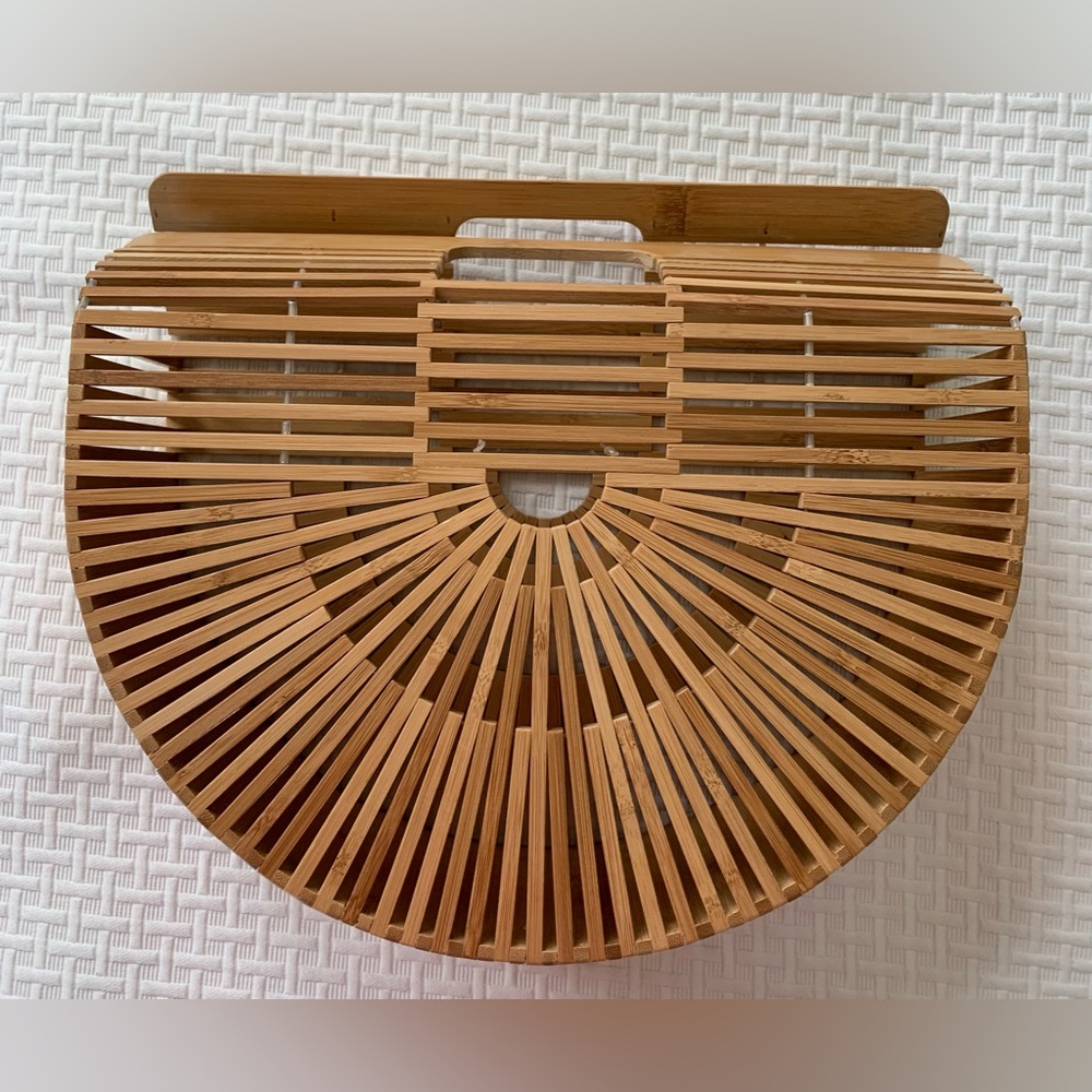 Bamboo clutch
